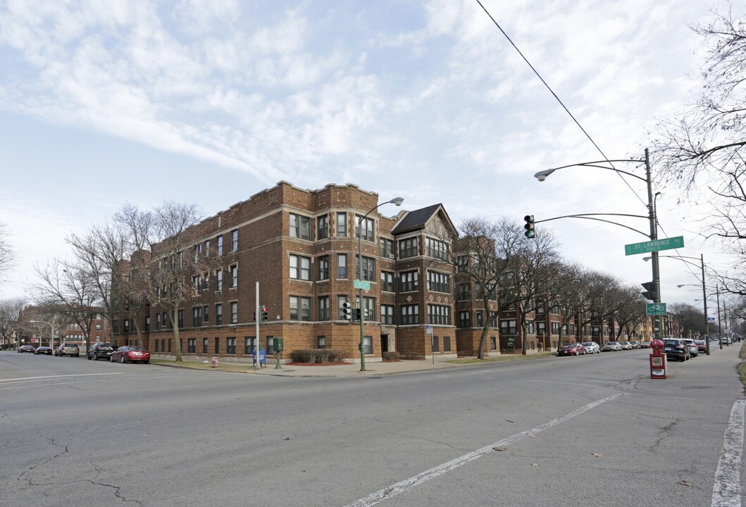 5051 S Forrestville Ave in Chicago, IL - Building Photo