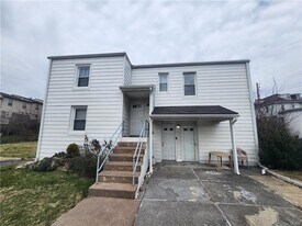 218 E Susquehanna St in Allentown, PA - Building Photo