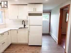 300 Knoll St in Port Colborne, ON - Building Photo - Building Photo