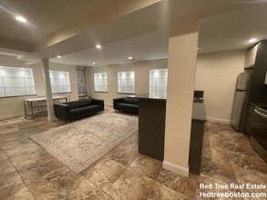 25 Saint Marys Ct, Unit 3 in Brookline, MA - Building Photo - Building Photo