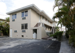 110 Antiquera Ave in Coral Gables, FL - Building Photo - Building Photo