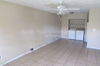 465 Figuera Ave in Ft. Myers, FL - Building Photo - Building Photo