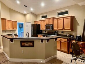 6614 64th Terrace E in Bradenton, FL - Building Photo - Building Photo