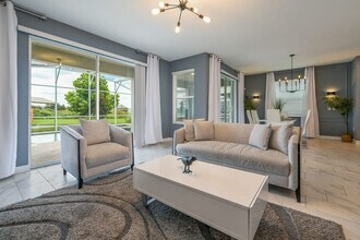 689 Whistling Straits Blvd in Kissimmee, FL - Building Photo - Building Photo