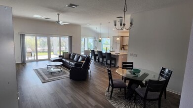 2650 Quelly Rd in the Villages, FL - Building Photo - Building Photo