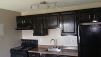 Avenue Court Apartments in Niagara Falls, NY - Building Photo - Building Photo