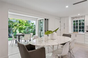 1231 15th Terrace, Unit 5 in Miami Beach, FL - Building Photo