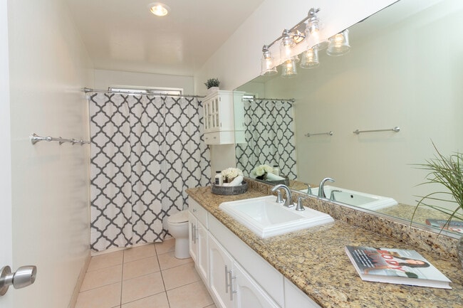 property at 5412 Lindley Ave