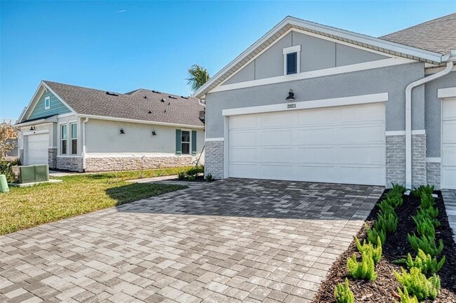 2821 Marrakesh Ln in Sarasota, FL - Building Photo - Building Photo