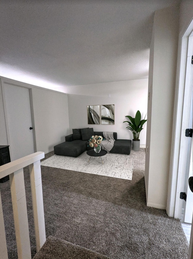 407 Vermillion St, Unit 2