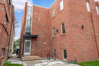 6942 Lansdowne Ave in St. Louis, MO - Building Photo - Building Photo