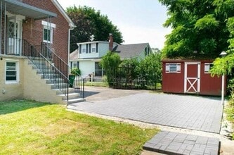 33 Mead Ave in Beacon, NY - Foto de edificio - Building Photo