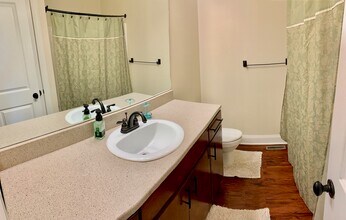 404 Treyson Ln, Unit 404 in Morgantown, WV - Foto de edificio - Building Photo