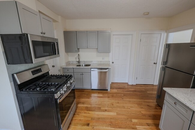 property at 48 Norfolk St