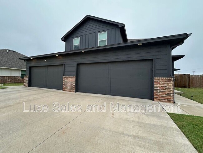 property at 10516 Utica Dr