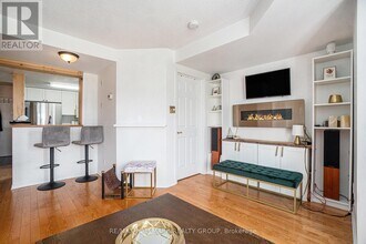 310 Central Park Dr in Ottawa, ON - Building Photo - Building Photo
