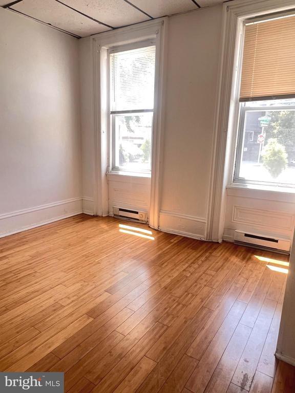 property at 1249 Shackamaxon St