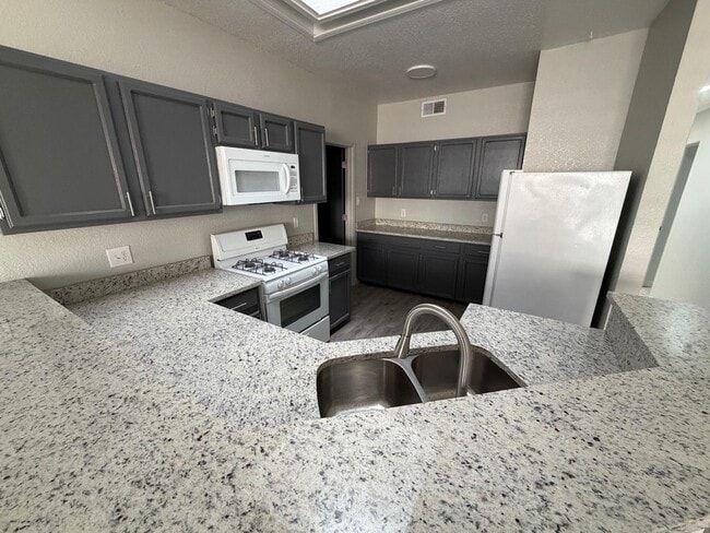 4724 Loma de Cobre Dr in El Paso, TX - Building Photo - Building Photo