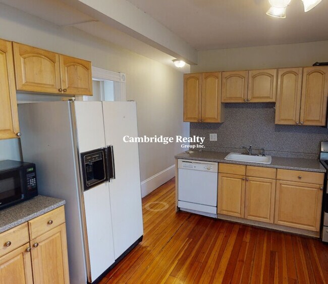 276 Main St, Unit 1T