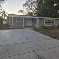 5311 NE 10th Ave in Pompano Beach, FL - Building Photo