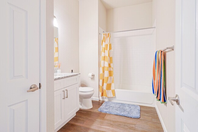 Horseshoe Apartments in Leander, TX - Building Photo - Interior Photo