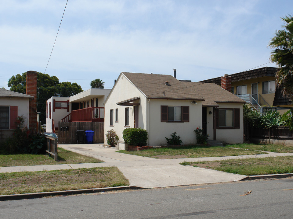 2035 Diamond St in San Diego, CA - Building Photo