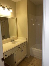 4809 Oak Hollow St in Baytown, TX - Building Photo - Building Photo