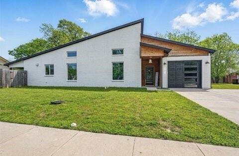 3901 Sayle St in Greenville, TX - Foto de edificio