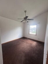 396 Ridgeland Ave in West Chicago, IL - Building Photo - Building Photo