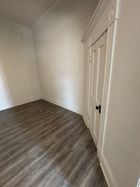 property at 1825 Linhart Ave
