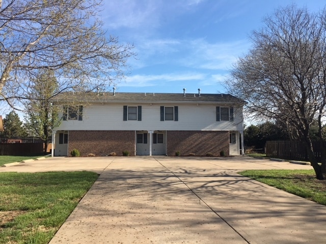 property at 604 N Plaza Blvd