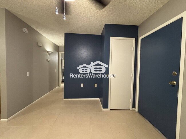 14300 W Bell Rd in Surprise, AZ - Foto de edificio - Building Photo