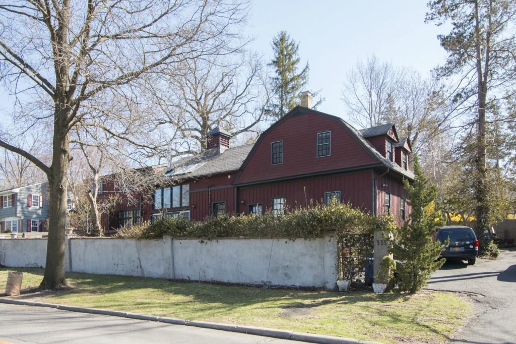 335 Rushmore Ave in Mamaroneck, NY - Building Photo