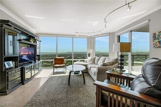 322 E Karen Ave in Las Vegas, NV - Building Photo - Building Photo