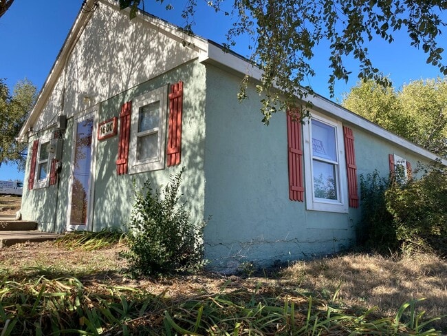 property at 1600 Homewood Ave