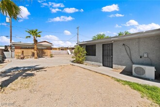 2529 N Webster St in North Las Vegas, NV - Building Photo - Building Photo