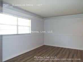 7961 Gladiolus Dr-Unit -107 in Ft. Myers, FL - Building Photo - Building Photo