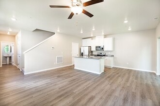 8724 E Gilman Ave in Arlington, WA - Building Photo - Building Photo