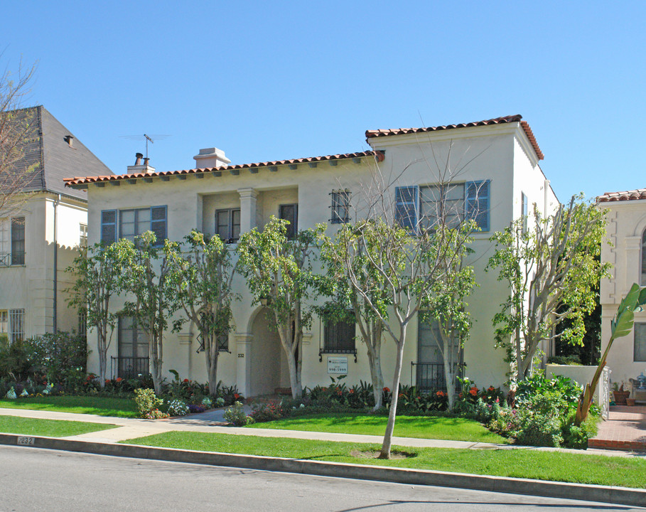 Reeves in Beverly Hills, CA - Foto de edificio