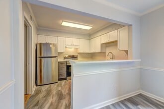 6520 Roswell Rd in Sandy Springs, GA - Building Photo - Building Photo