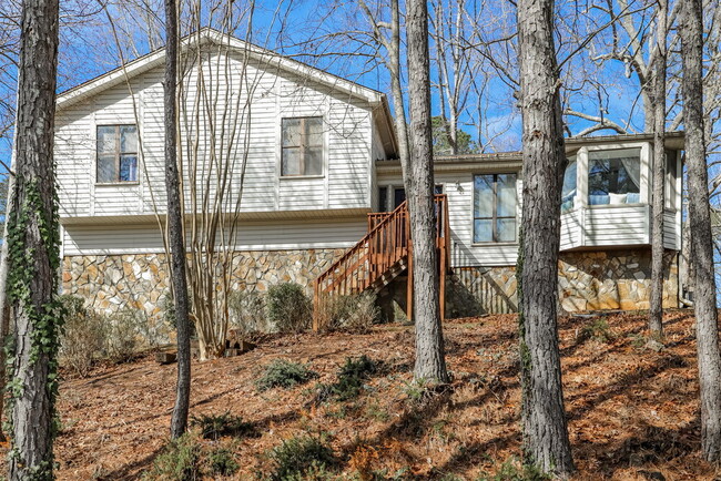 property at 4690 Balley Shannon Dr