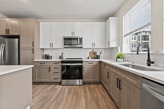 Brisolé Luxury Apartments in Orlando, FL - Foto de edificio - Building Photo