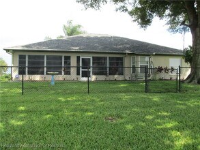 263 Bimini St NE in Lake Placid, FL - Building Photo - Building Photo