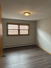 7824 W Addison St, Unit 2 unit in Chicago, IL - Foto de edificio - Building Photo