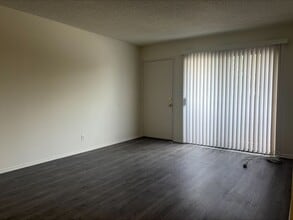 Angeleno, 606 in Burbank, CA - Foto de edificio - Interior Photo