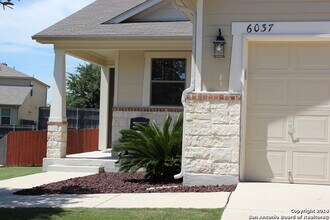 6037 Scenic Links in Schertz, TX - Building Photo - Building Photo