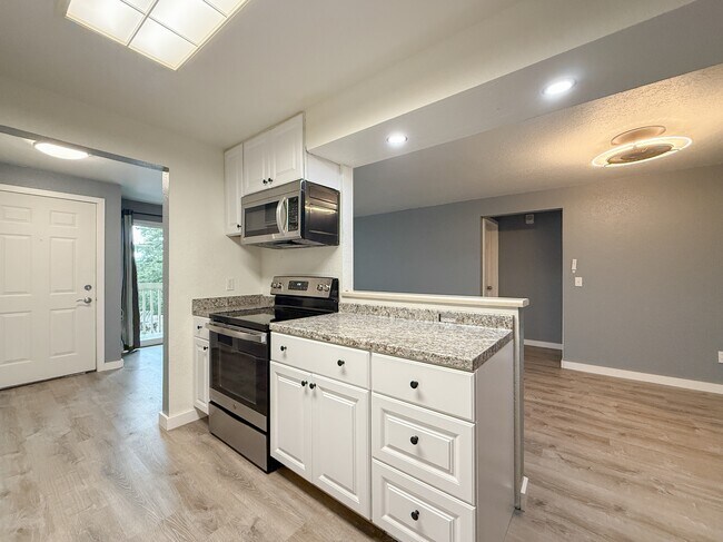 property at 9494 Woodinville Redmond Rd NE