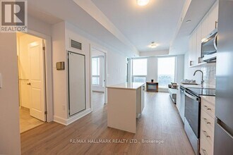 3240 William Coltson Ave in Oakville, ON - Building Photo - Building Photo