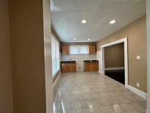 2981 Montgomery Ave in Detroit, MI - Building Photo - Building Photo