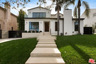 9432 Oakmore Rd in Los Angeles, CA - Building Photo - Building Photo